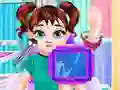 ゲームBaby Taylor Ski Injury Treatmentオンライン