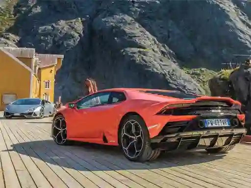Huracan Evo Puzzle — 無料オンラインゲーム