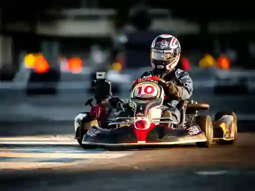 Kart Karting — 無料オンラインゲーム