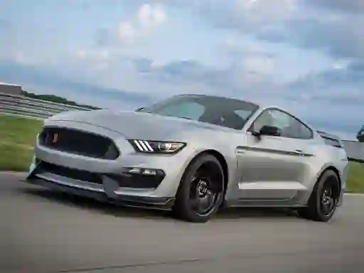 Mustang Shelby Puzzle — 無料オンラインゲーム