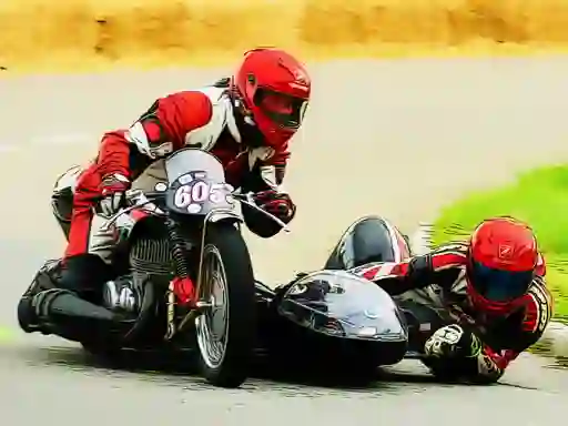 Sidecar Racing Puzzle — 無料オンラインゲーム