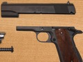 ゲーム武器を扱う作業 オンライン